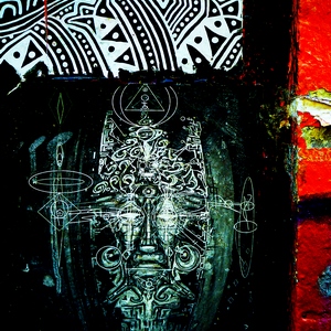 Street-art représentant un visage stylisé avec des éléments graphiques et des peintures tribales - France  - collection de photos clin d'oeil, catégorie streetart